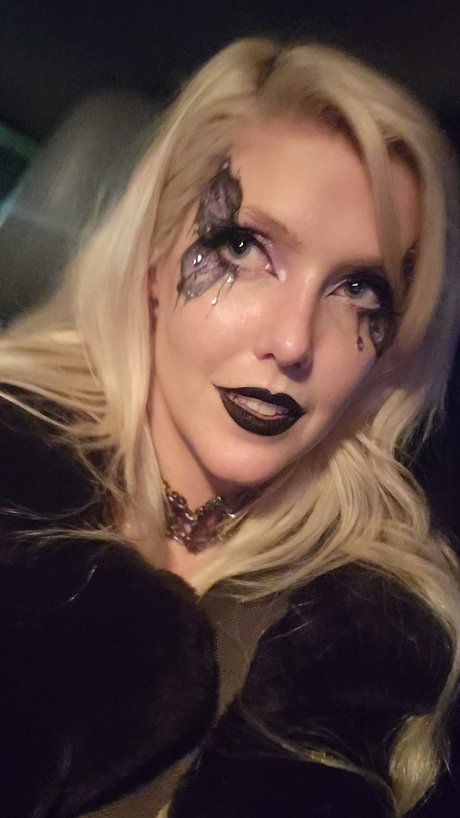 April Airborne erotische kostenlose foto