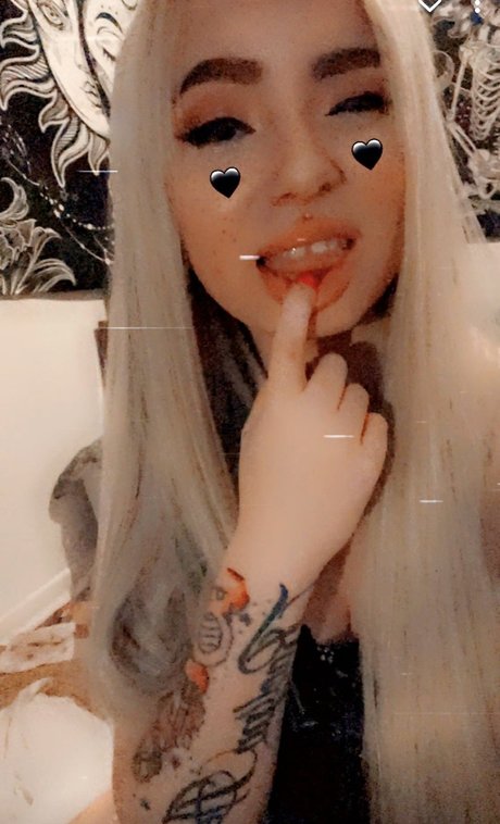 Mandi Love exklusive pornografische bilder