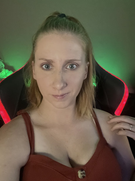 Chic Nerd hd erwachsene bilder