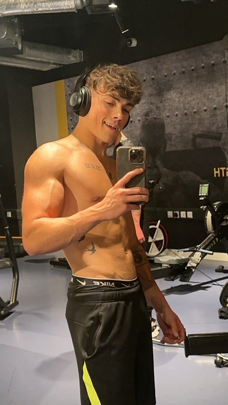 konten onlyfans sexy kunst galerie