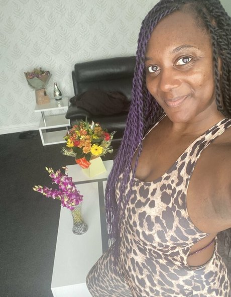 mslorraineldn model nackte bild