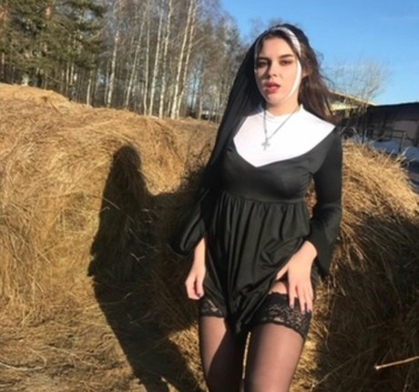 alice wood heiße pornostar archiv