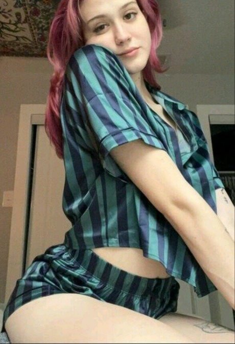 große blonde onlyfans hübsche nackt galerie