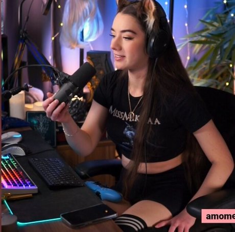 Miss Mikkaa kostenlose kunst fotos