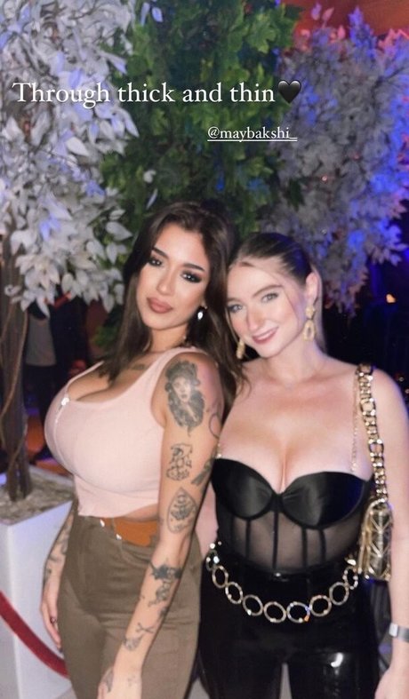 May Bakshi heiße beste bilder