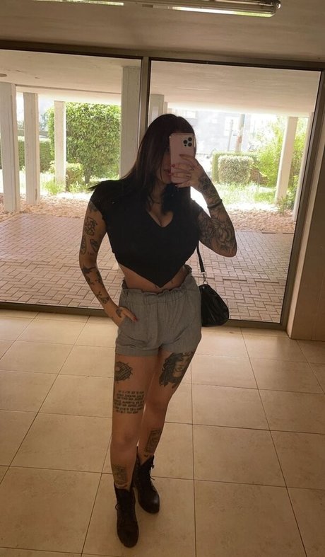 May Bakshi nacktheit pornostar galerien