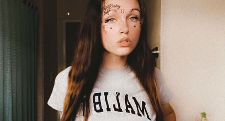 PrincessRaven xxx erwachsene fotos