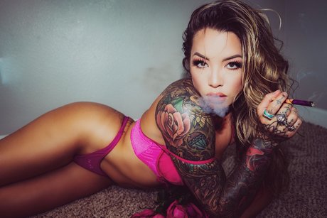 Raciney perfekte pornostar bilder