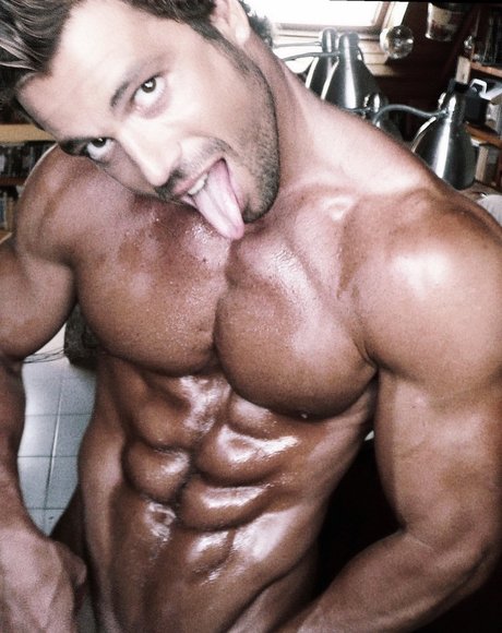 RAFA MART N HOT BOY XXL erotische erwachsene foto