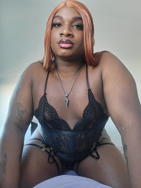 Dixie Grayson erotische sexy bild