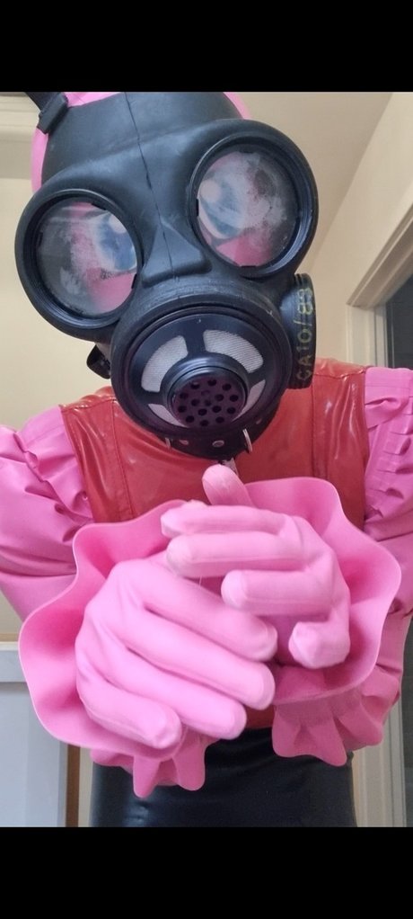 Rubberdolljim erotische nackte foto