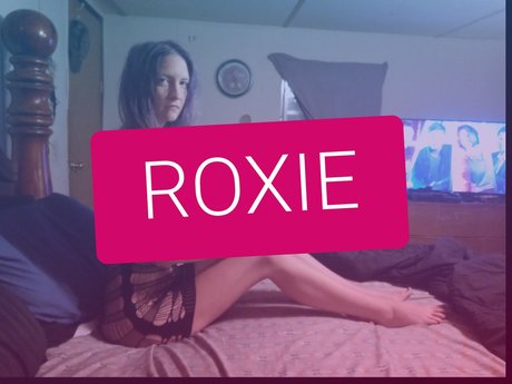 Roxie Moon porno xxx bilder