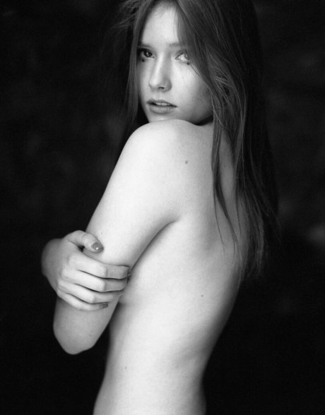 blonde milf onlyfans kunst bild