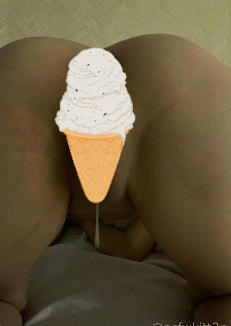nsfwkitt3n schauspielerin exklusive galerie