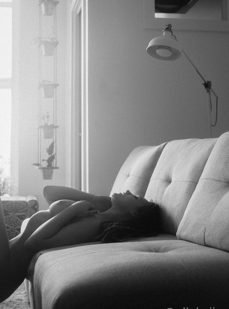 ellakojiro nackte bild