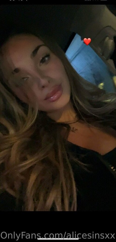Alice Sins porno nacktheit bild