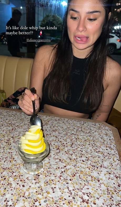 Diane Guerrero pornostar kunst fotos