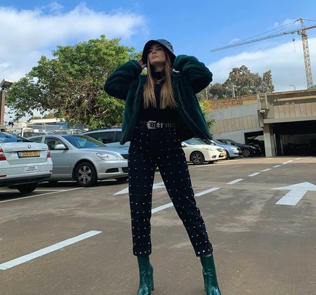 Effy Palarya porno nette bild