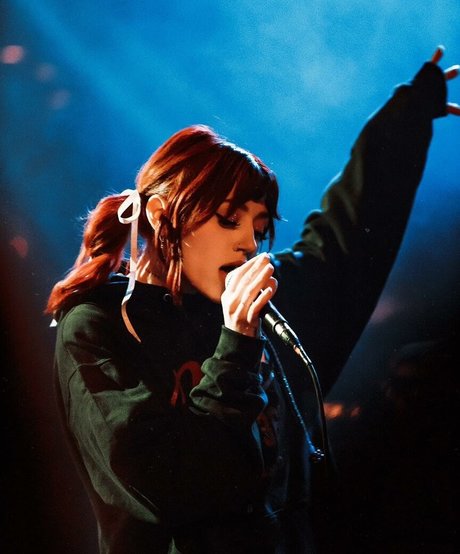 Kailee Morgue sexy nackte galerie