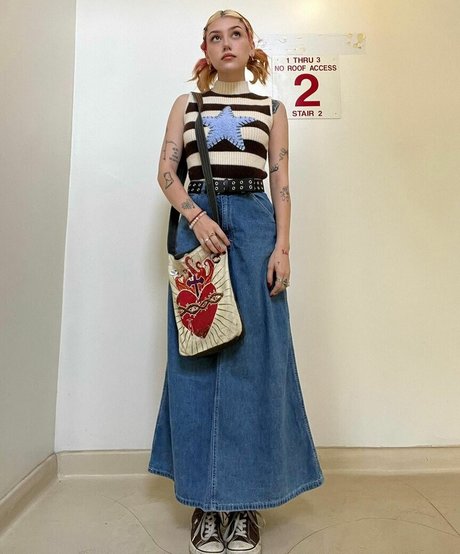 Kailee Morgue model xxx fotos