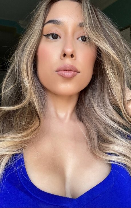 Crys ASMR hübsche sex foto