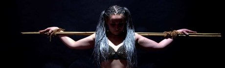 SataNiiika porno galerie