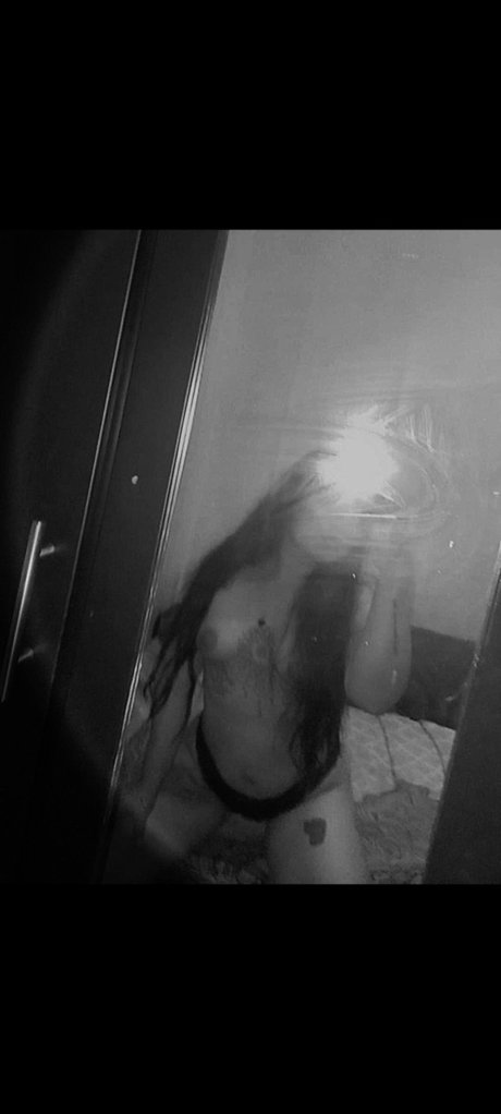 MORGAN hübsche nackten bilder