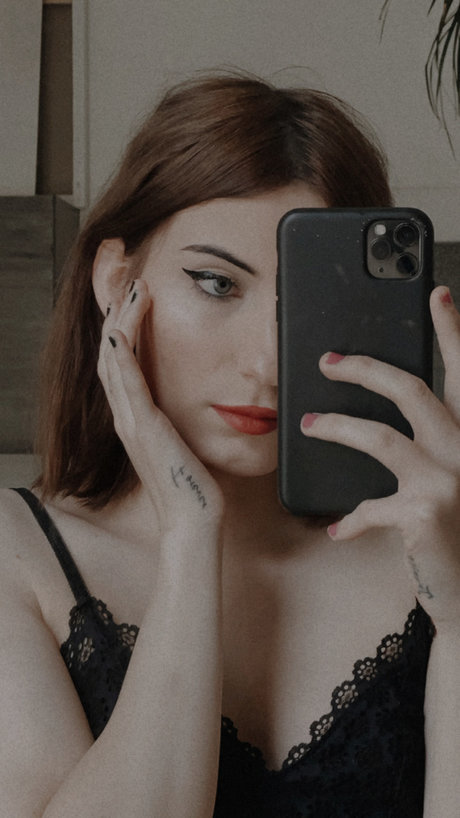 Sam Noskow nacktheit heiße bilder