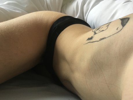 Syd the Kitten porno schöne bild