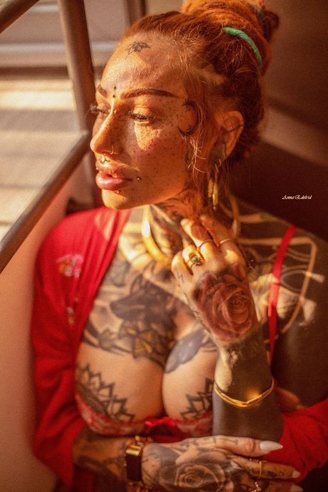 Scarlett Daliha hd nackt fotos