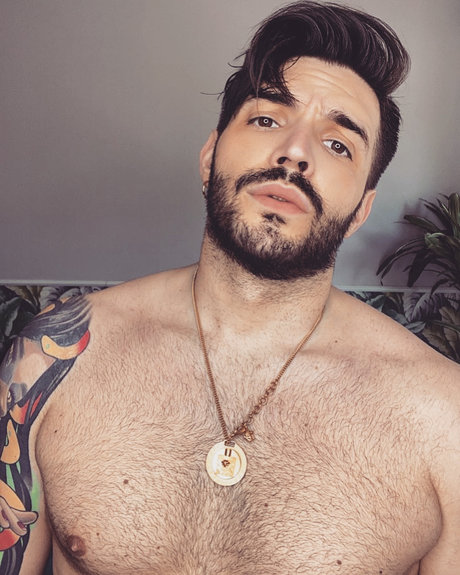 Trinacria666 nackt freie fotos