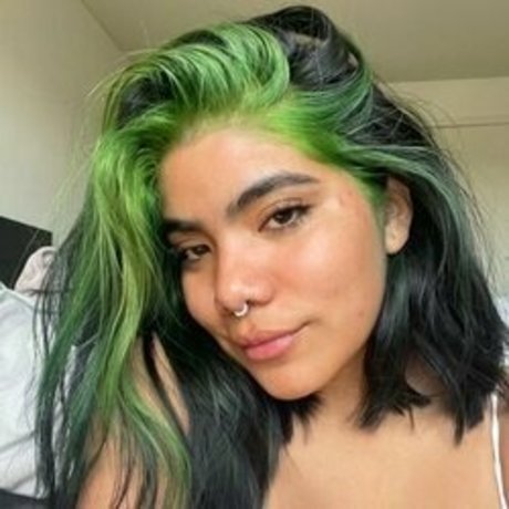 Xio schauspielerin kunst bilder