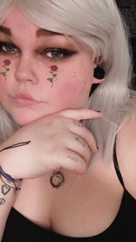 Greyson schauspielerin nackt galerien