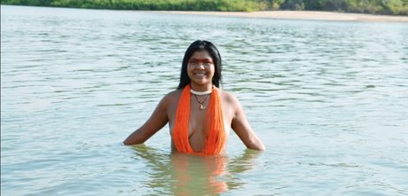 Diamantha erwachsene nette bild