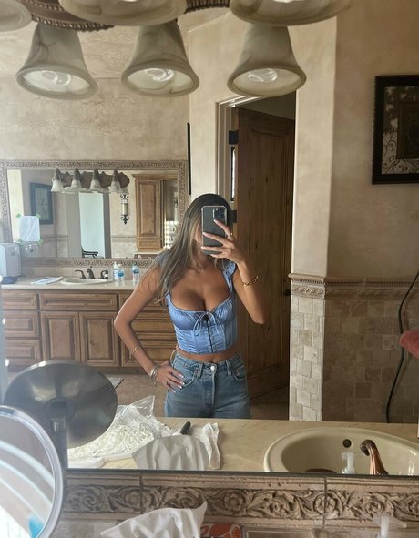 Kaitlyn Nguyen freie exklusive bilder