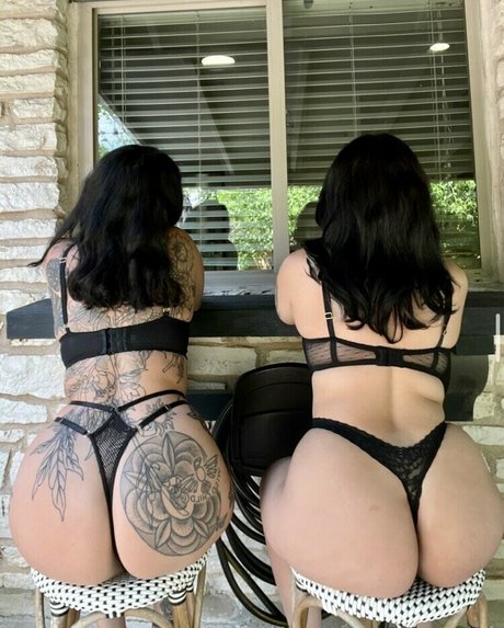 asiatische influencer-onlyfans xxx schöne bilder