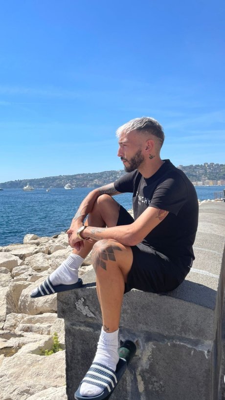 CArroZZONE beste nackten bilder