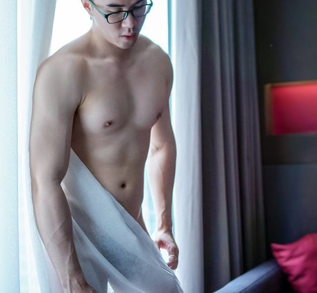 MNSLX perfekte erotische bilder