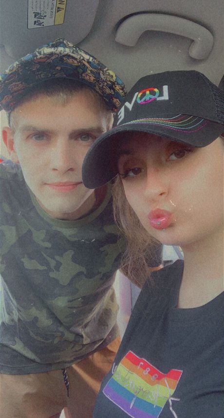 M amp ampM081719 kunst sex foto