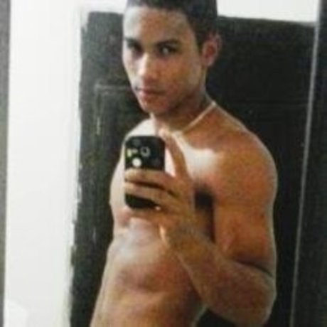 Rodrigo Nascimento erotische pornografische bild
