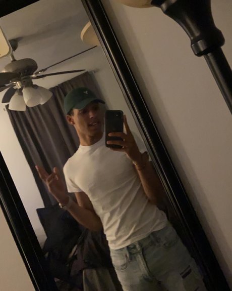 Michael Rivera sexy pornostar bild