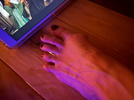 Toemuch xxx erotische bild