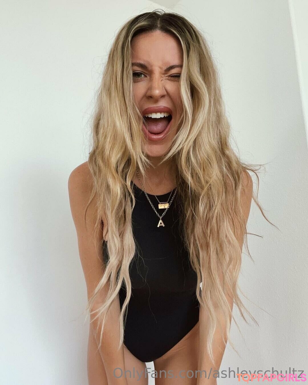 Ashley Schultz perfekte nackt galerie