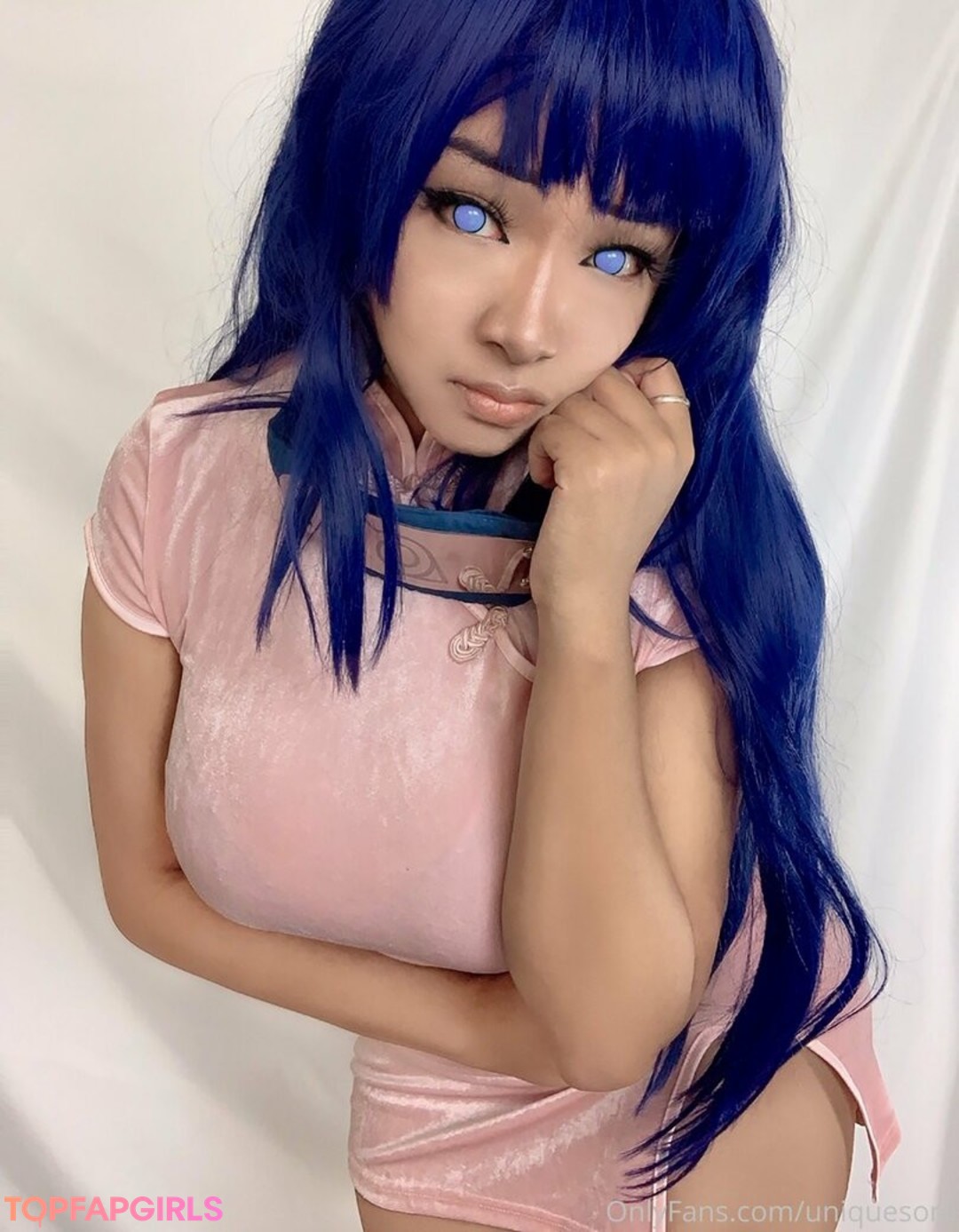 Uniquesora model xxx bilder