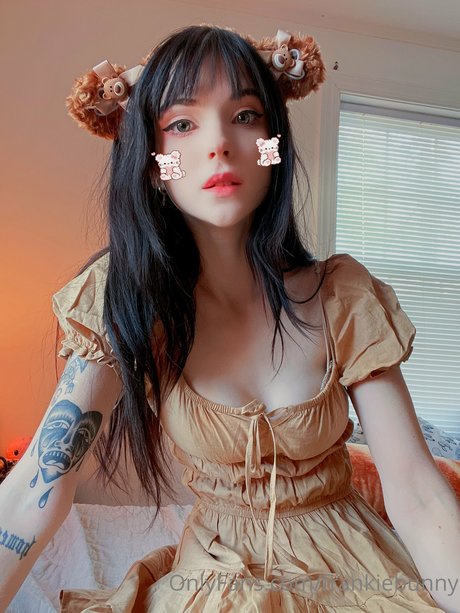Frankie Bunnie sexy nackte foto