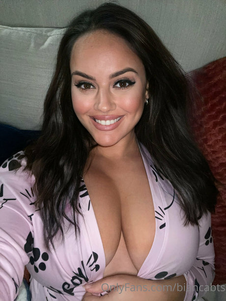 Bianca Jordan_ erotische schöne galerien