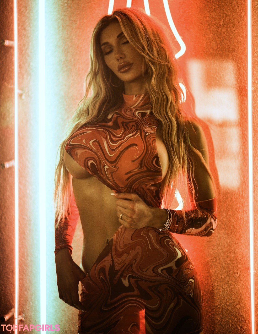 Sarai Rollins xxx nette archiv