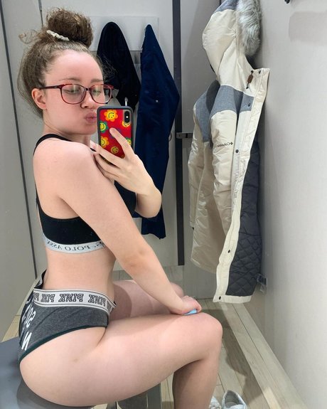 Alyssa Cleversey exklusive schöne bilder