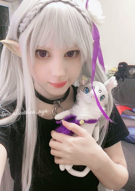 Araivun xxx nackten archiv