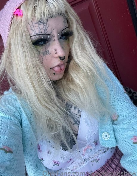 spookisideshow model heiße foto